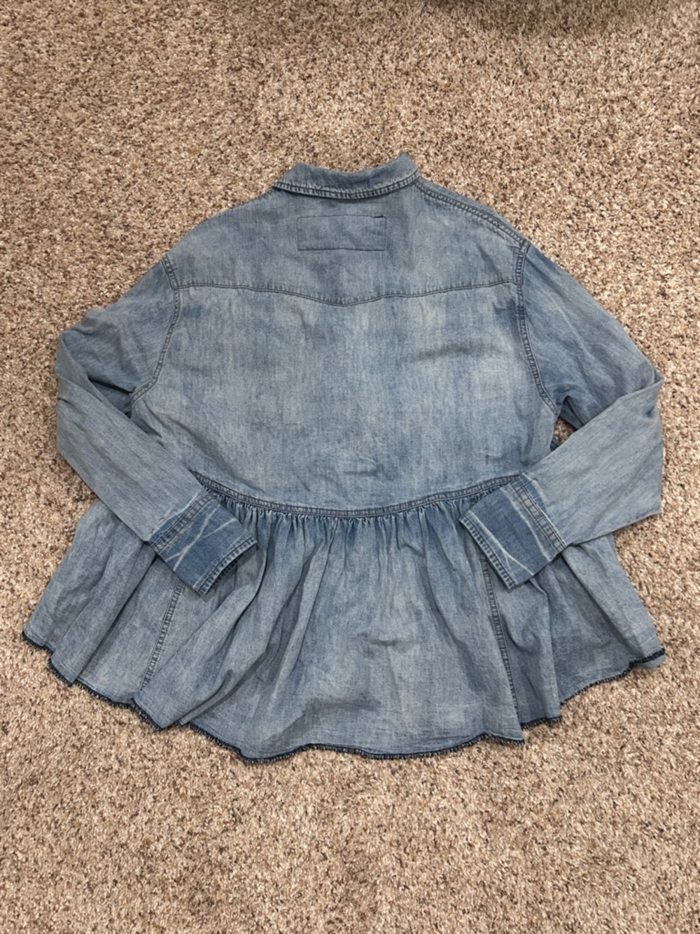 Free People We The Free Dylan Babydoll Chambray Top Size Small - Picture 9 of 11